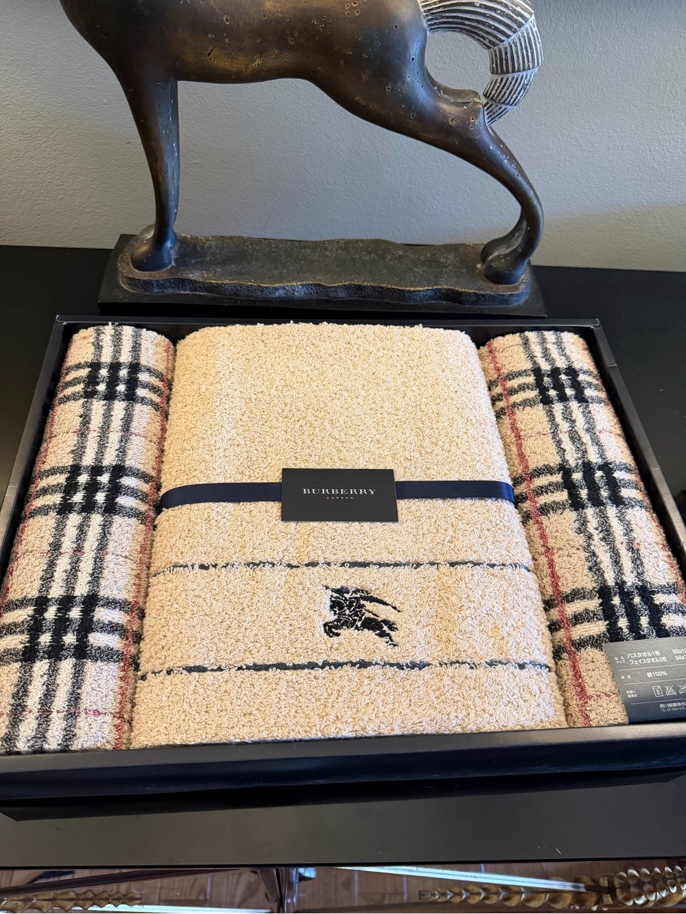 Burberry NIB iconic PLAID Cotton Bath Towel Set 3 towels 1 bath +2 hand towels